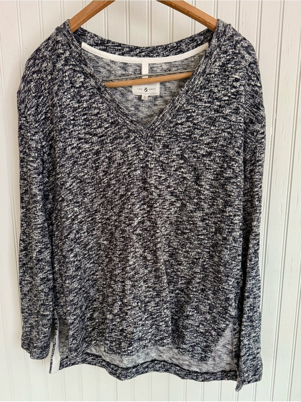 Lou & Grey Marled V-Neck 100% cotton Sweater Size Small in Gray